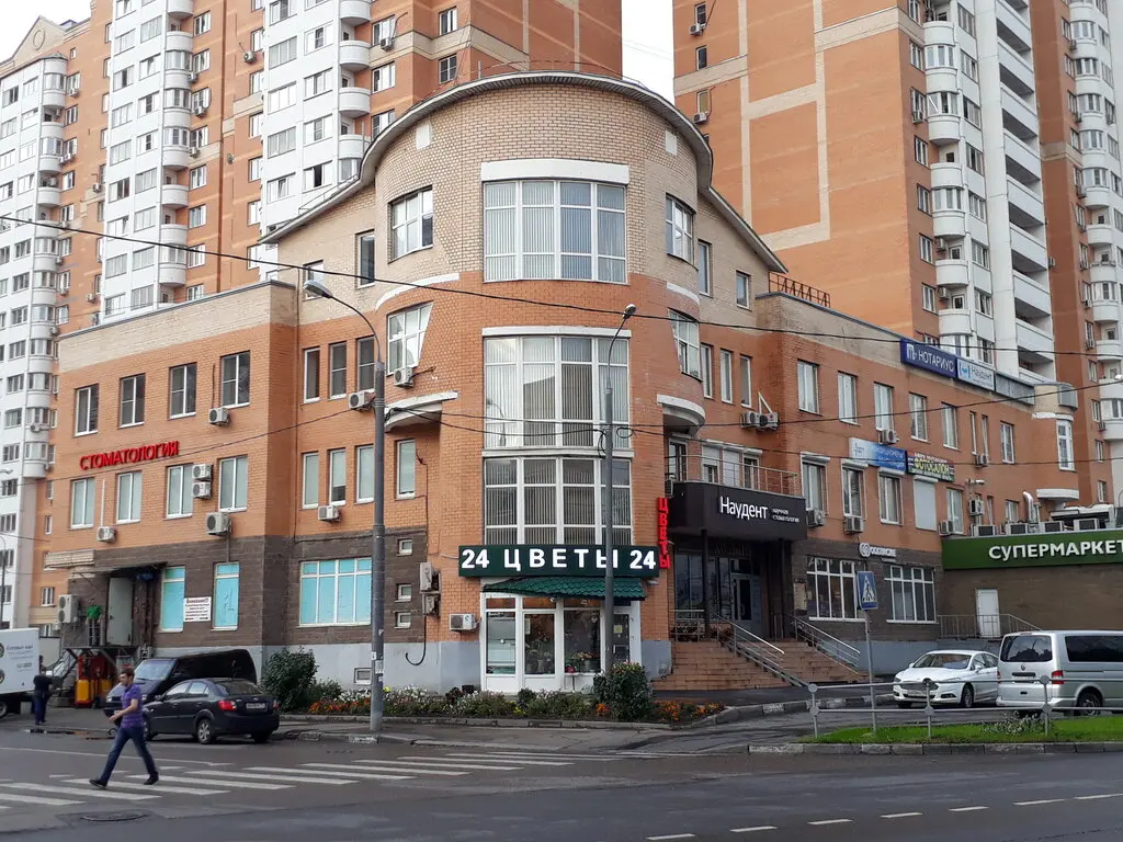 Фасад бизнес-центра Ходынка на улице Гризодубовой